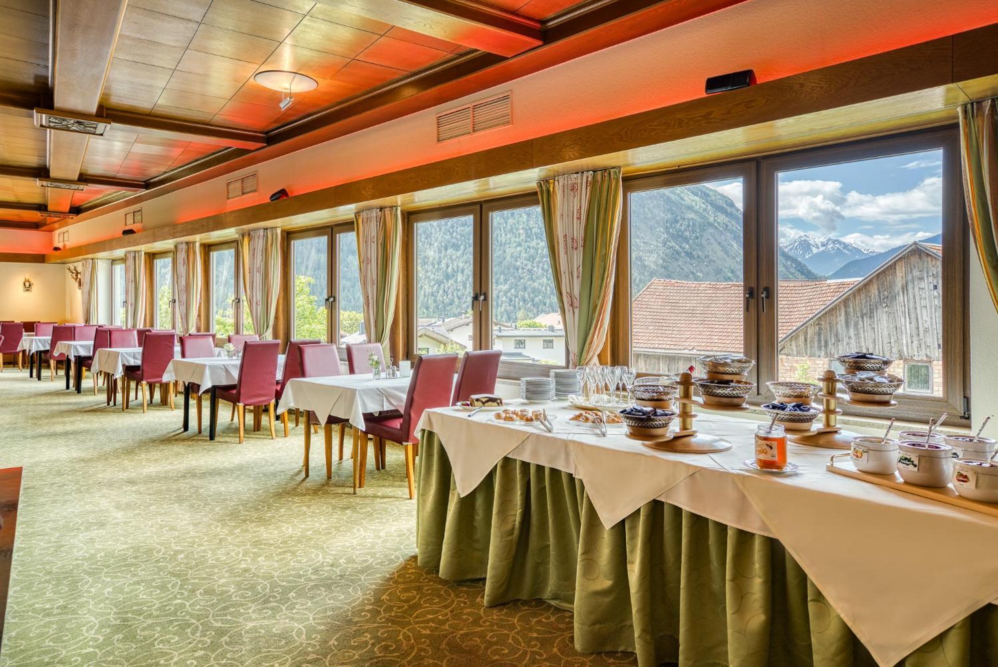 Hotel Zum Lamm Тарренц Екстер'єр фото