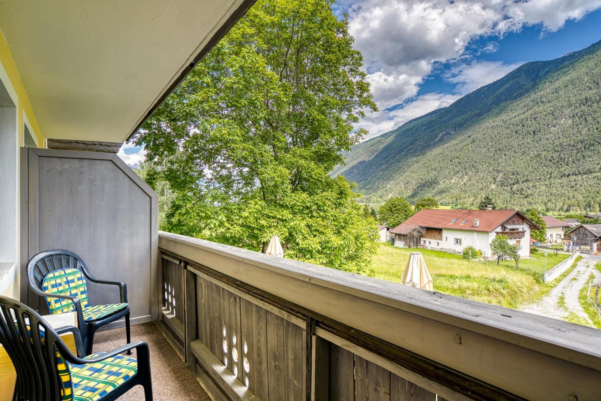 Hotel Zum Lamm Тарренц Екстер'єр фото