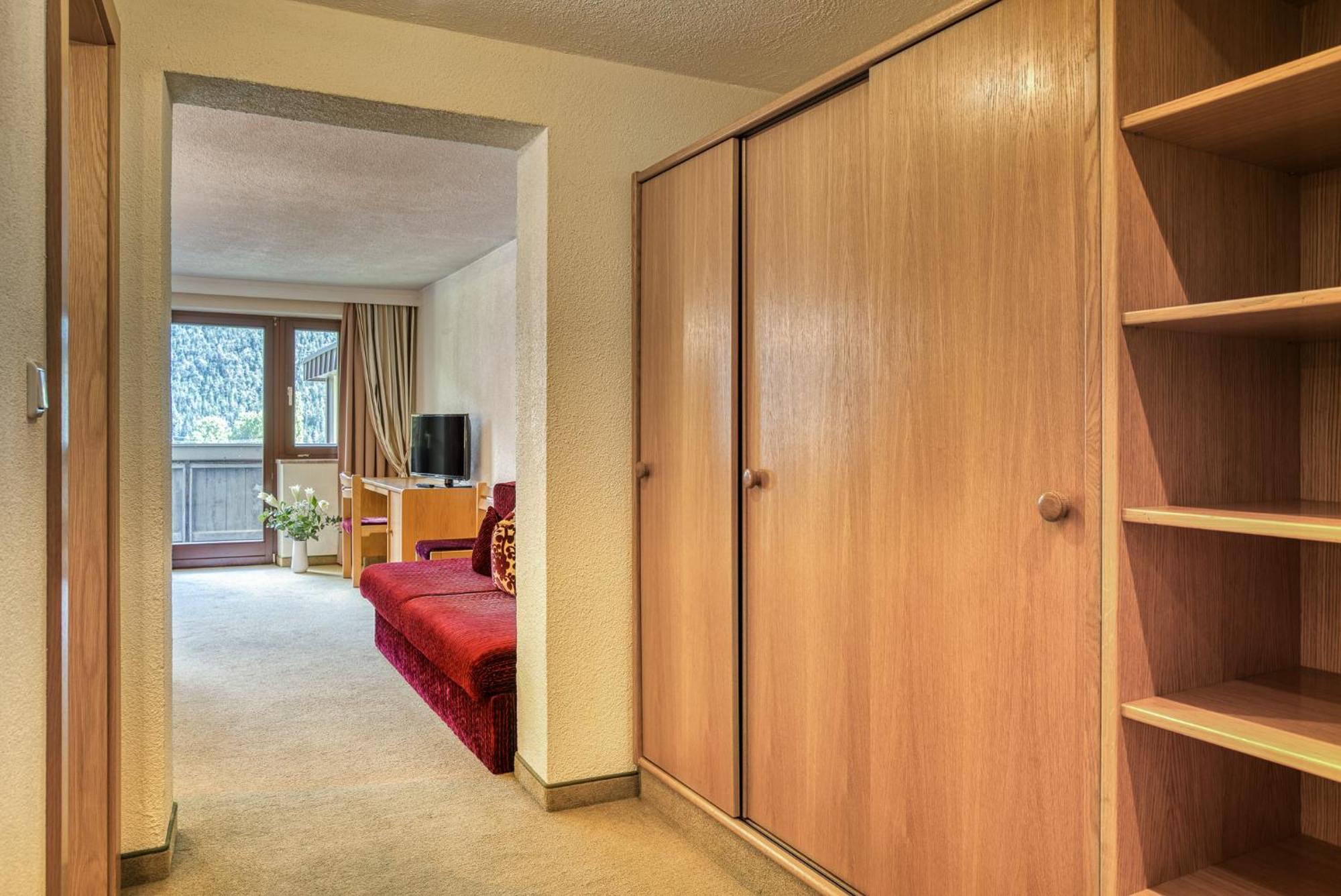 Hotel Zum Lamm Тарренц Екстер'єр фото