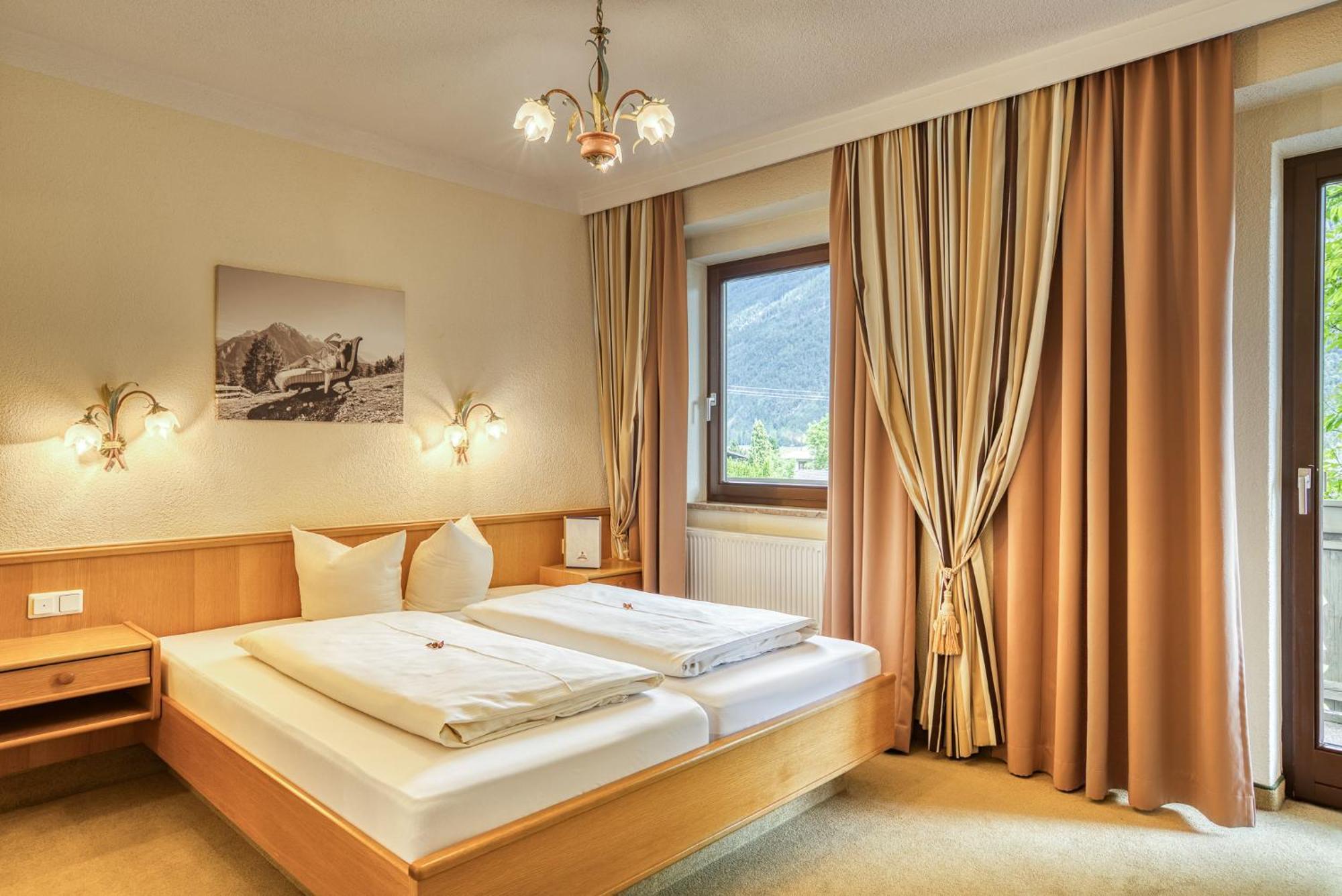 Hotel Zum Lamm Тарренц Екстер'єр фото