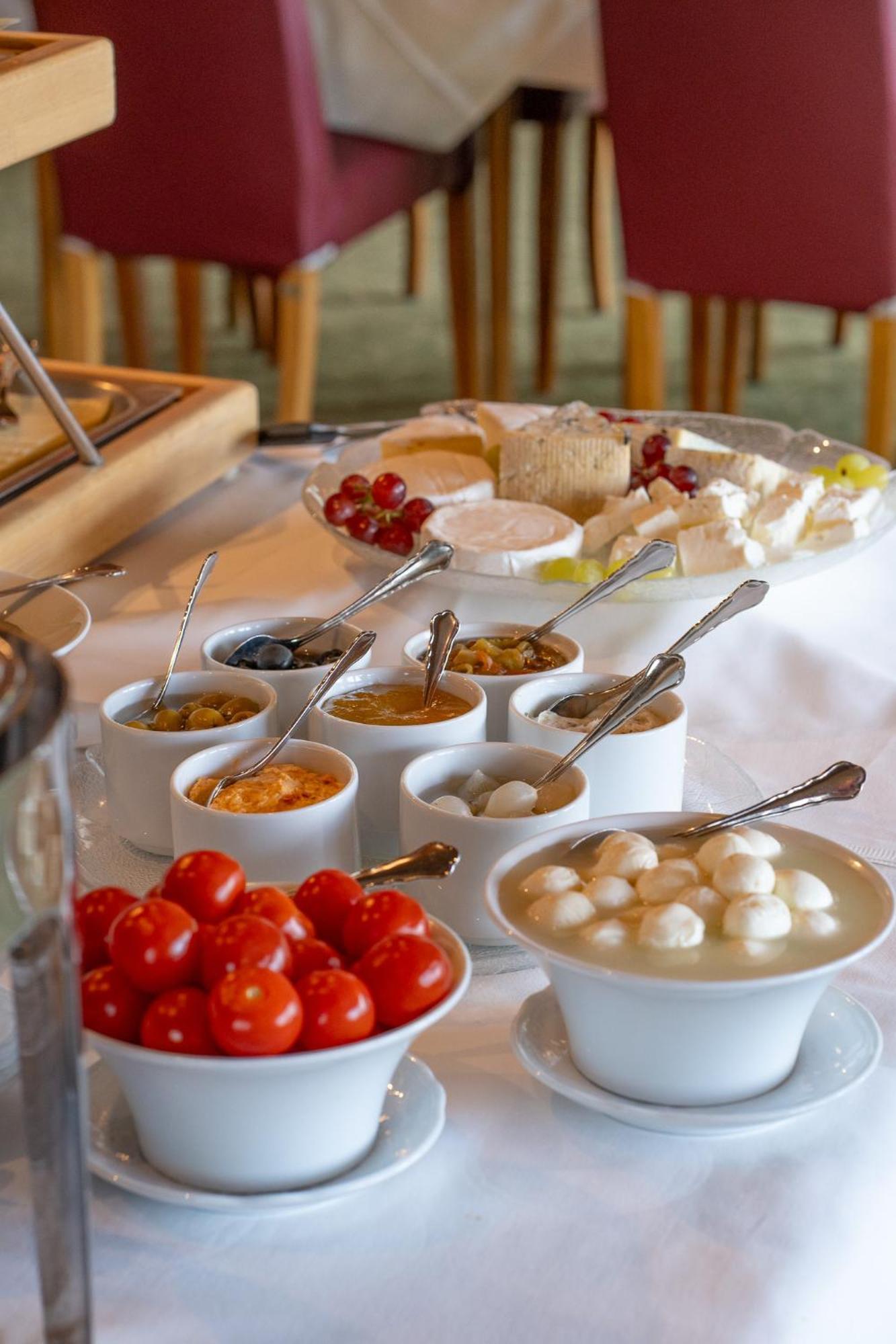 Hotel Zum Lamm Тарренц Екстер'єр фото